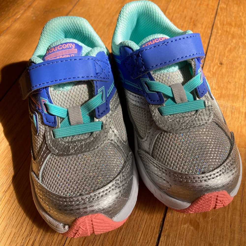 Saucony toddler shoes, size 7.5W NWOT